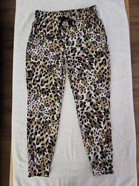 ShoSho Women's High-Rise Leopard Print Jogger Pants - Size Large